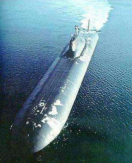 拆解前苏联台风级核潜艇